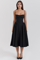 Vestido Vyva Bustier Beatriz preto elegante com modelagem acinturada