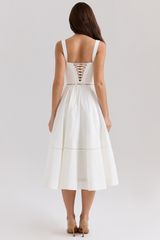 Vestido Vyva Bustier Catarina com ajuste no busto e botões centrais elegantes