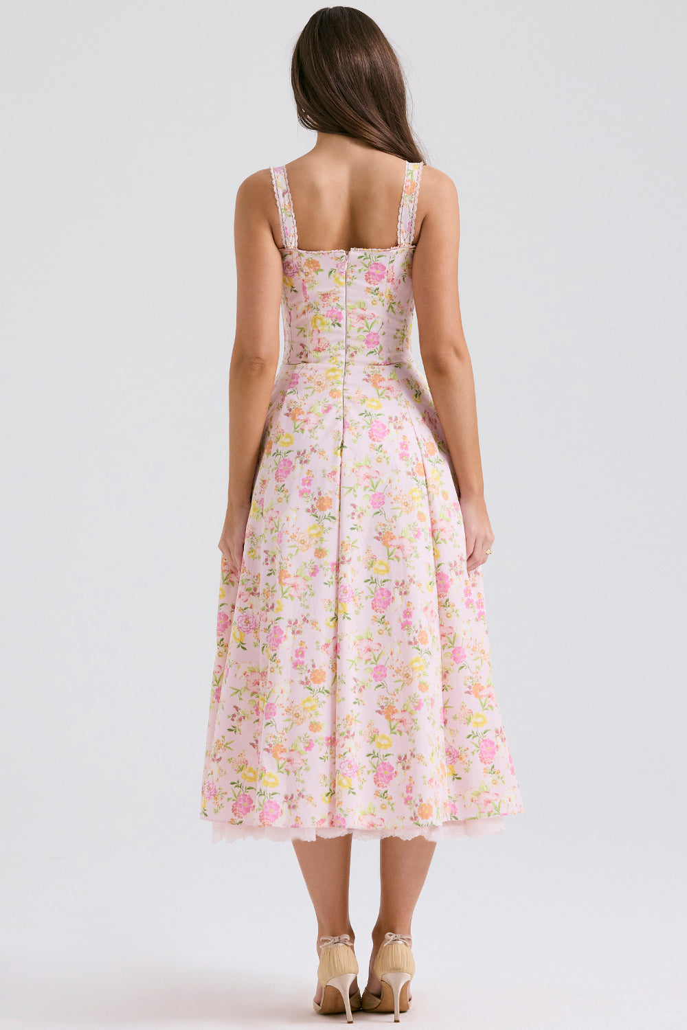 Vista traseira do Vestido Vyva Bustier Renda Bruna mostrando caimento elegante
